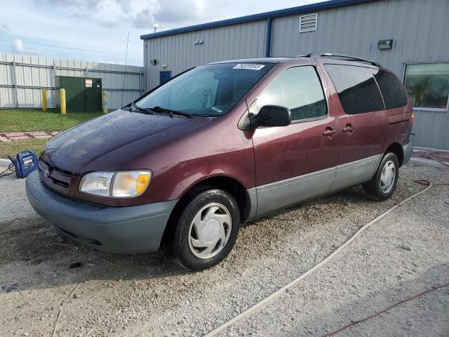 2000 Toyota Sienna LE