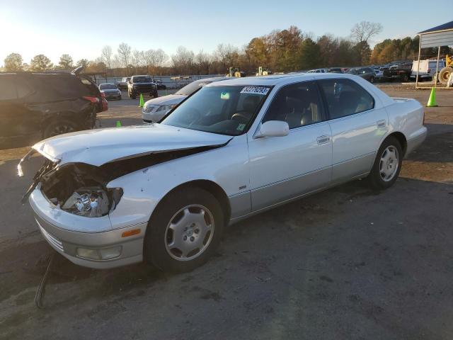 2000 Lexus LS 400 