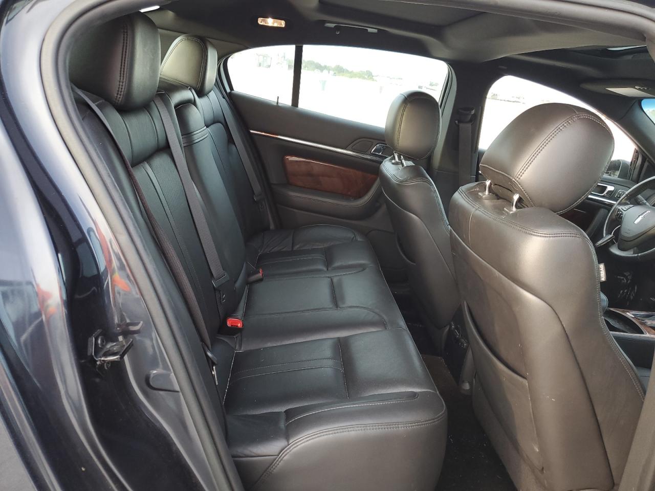 1LNHL9DK2DG611683 2013 Lincoln Mks