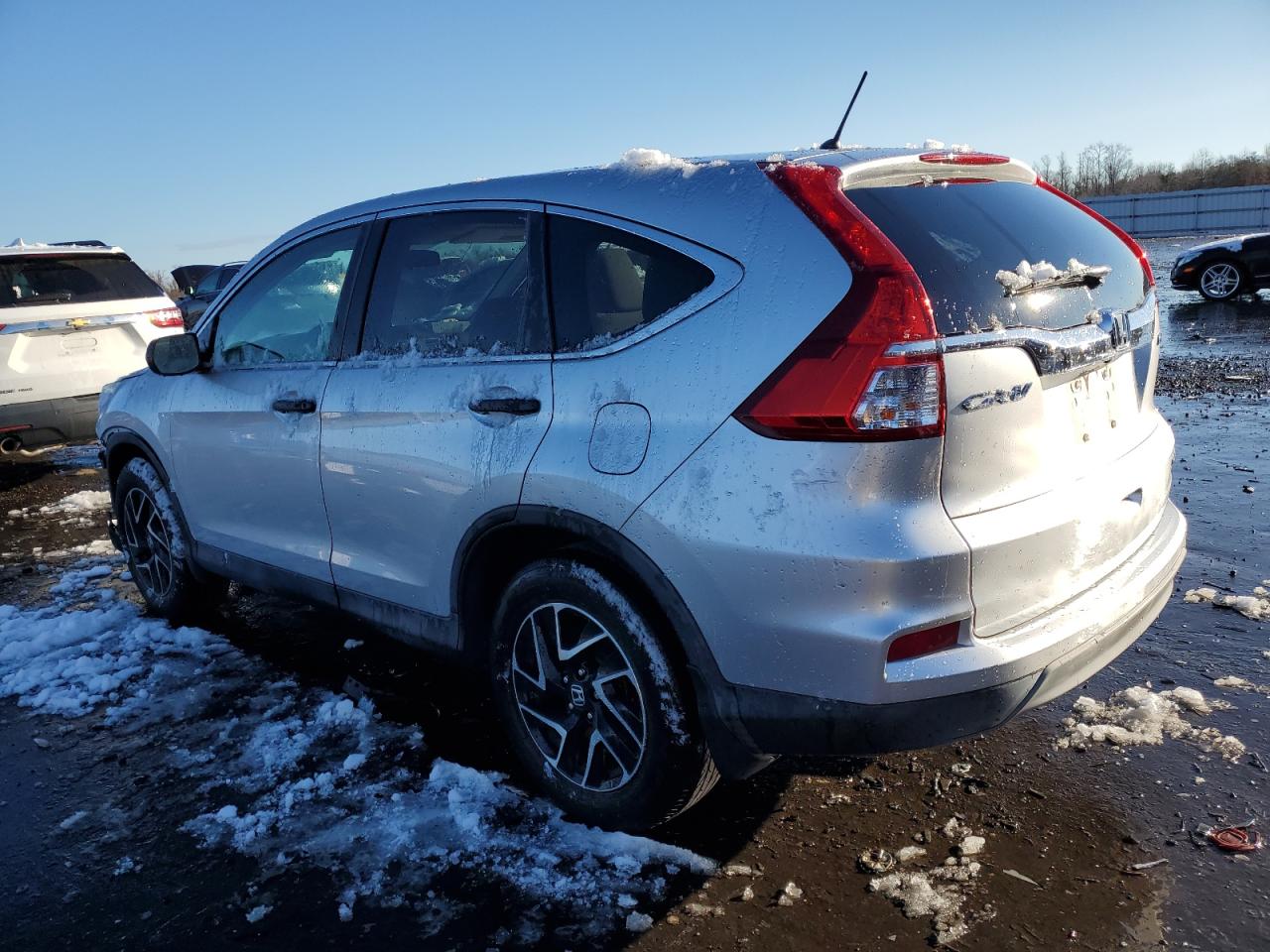 2HKRM4H46GH670904 2016 Honda Cr-V Se