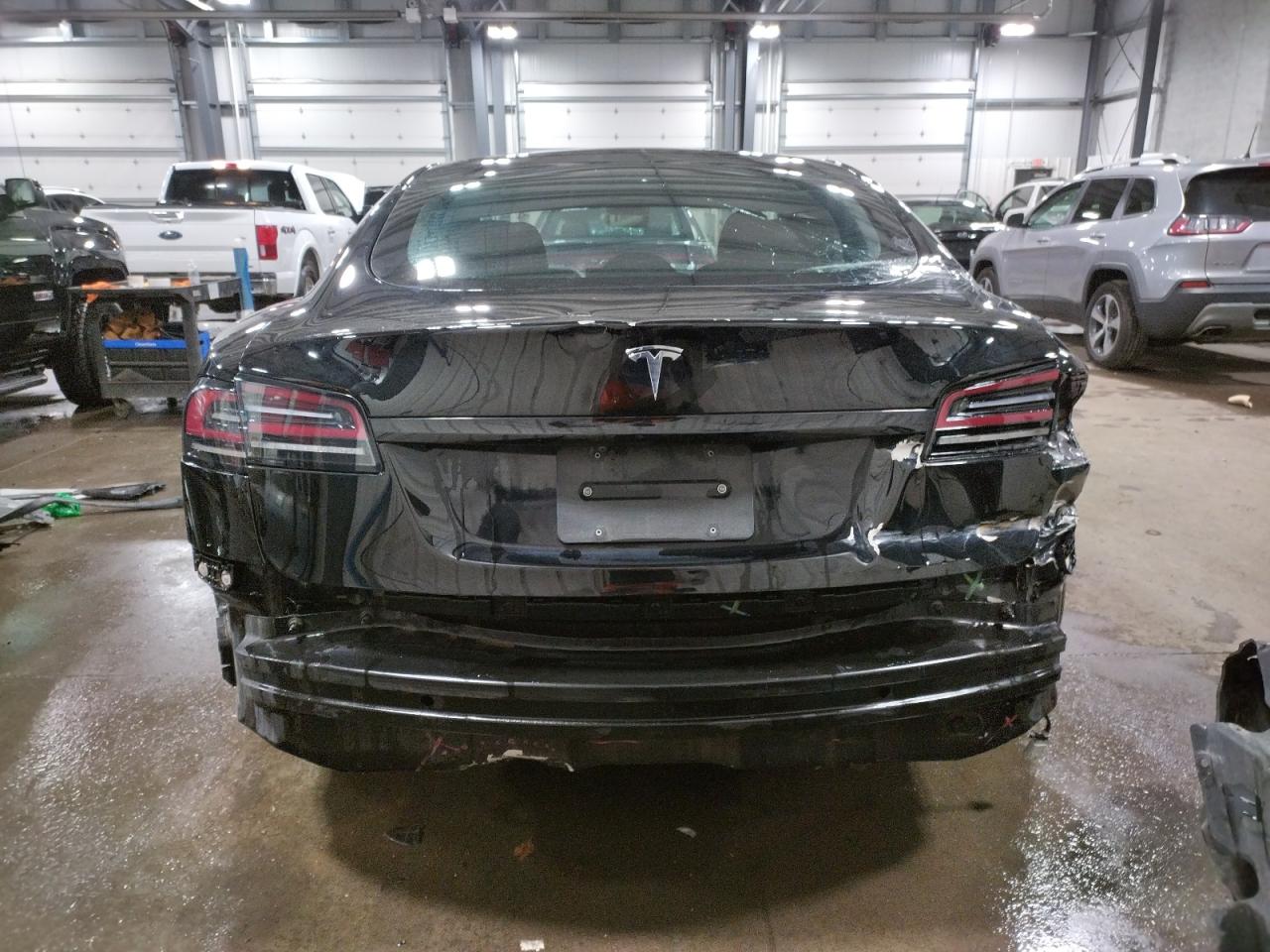 5YJSA1E56NF477217 2022 Tesla Model S