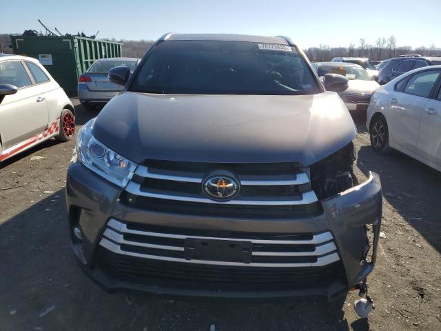 VIN 5TDJZRFH3KS928168 2019 Toyota Highlander, SE no.5