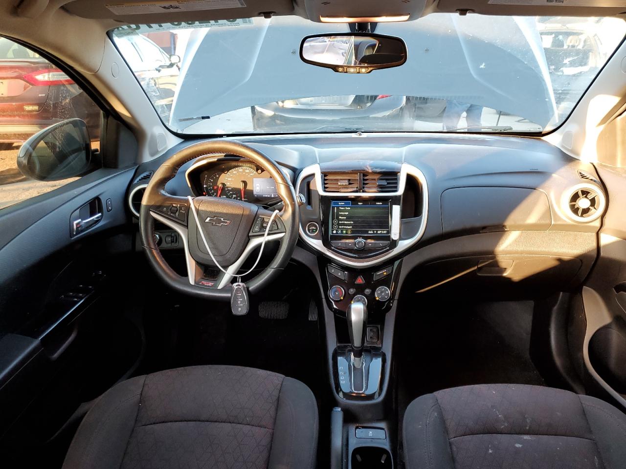 1G1JD6SB5K4136154 CHEVROLET SONIC 2019