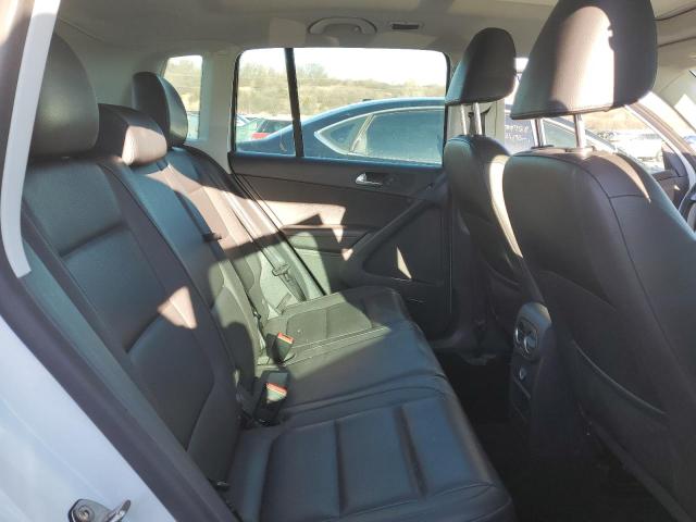 2015 VOLKSWAGEN TIGUAN S WVGAV7AX3FW605030