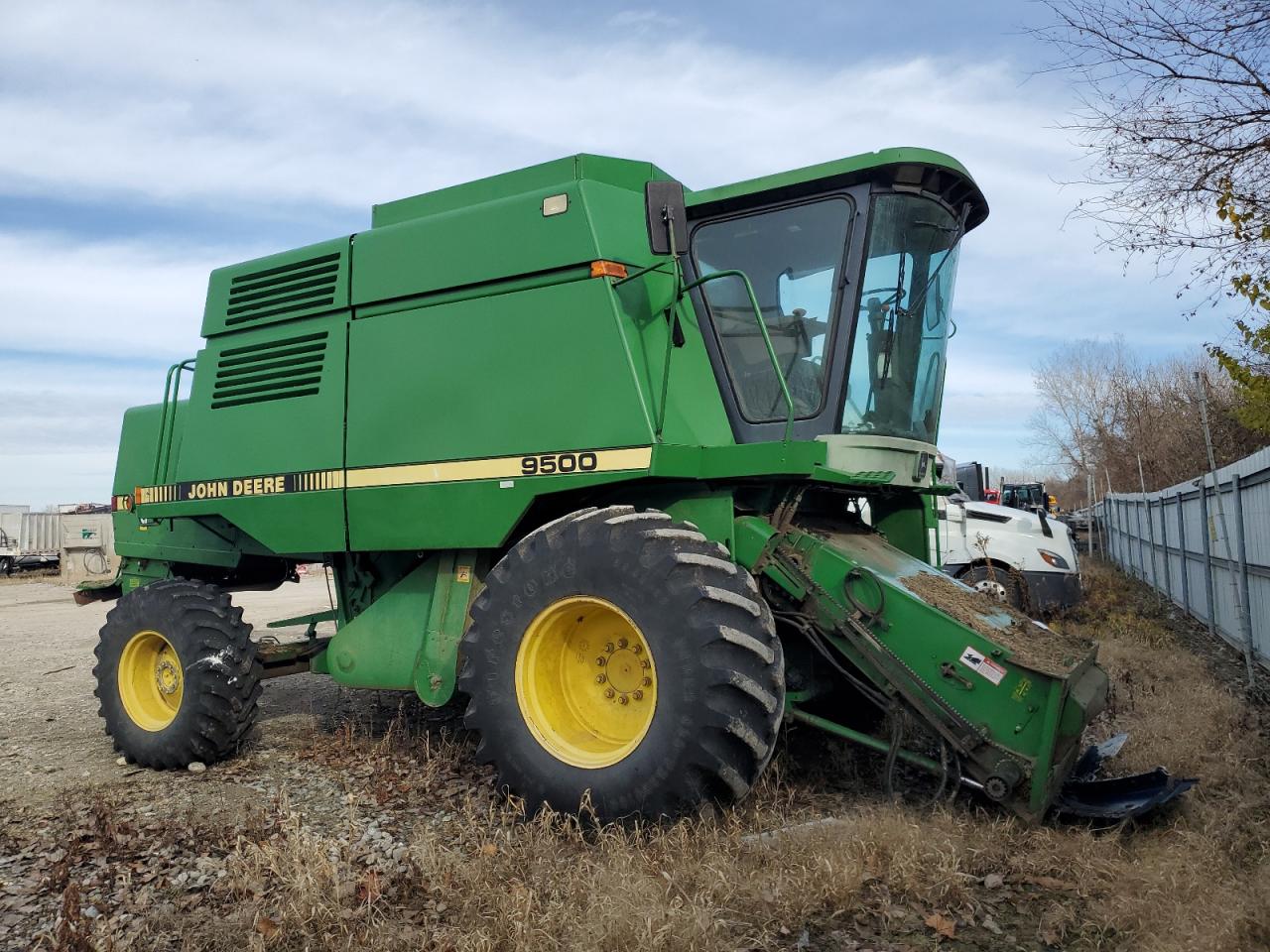 H09500X642113 1991 John Deer 950