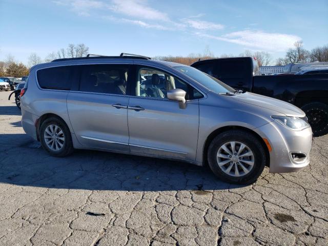 2C4RC1BG8HR540695 2017 CHRYSLER PACIFICA, photo no. 4