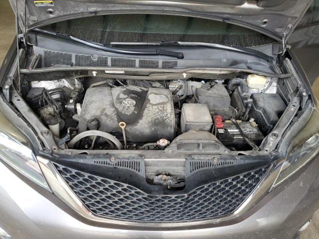 2017 TOYOTA SIENNA SE 5TDXZ3DC4HS898217