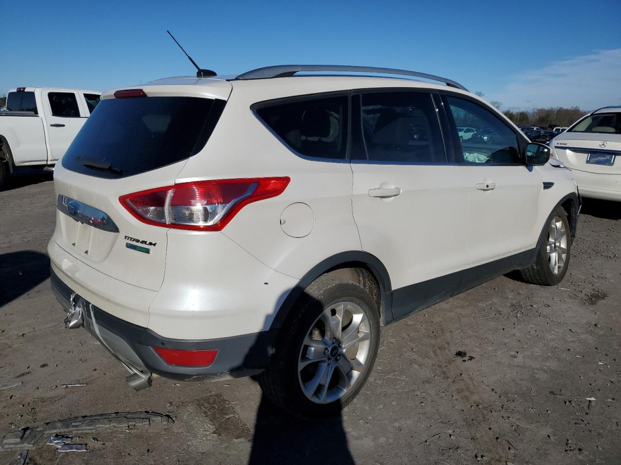 1FMCU0JX7EUA22408 2014 Ford Escape Titanium