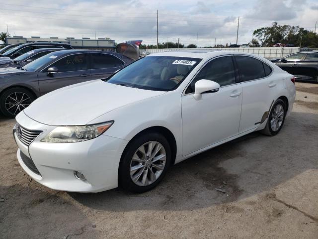 2013 Lexus ES 300h 