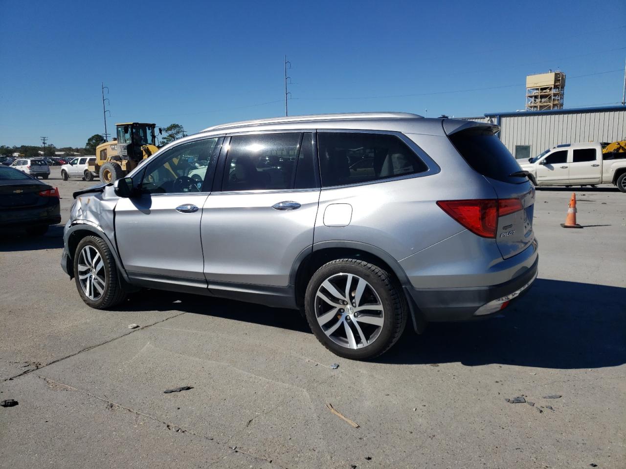 5fnyf5h91hb005836 5FNYF5H91HB005836 2017 Honda Pilot Touring