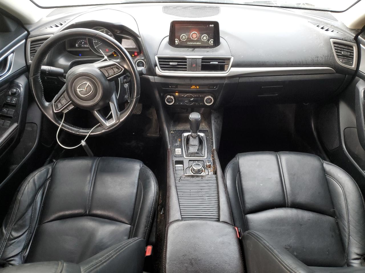 3MZBN1V36JM203327 2018 Mazda 3 Touring