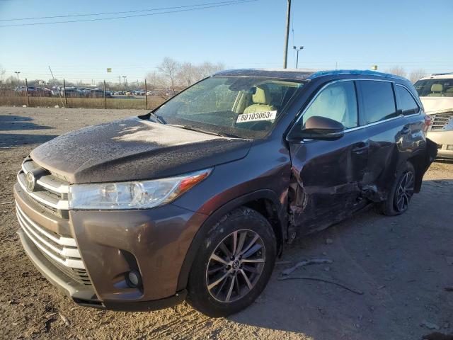 VIN 5TDJZRFHXKS916437 2019 Toyota Highlander, SE no.1