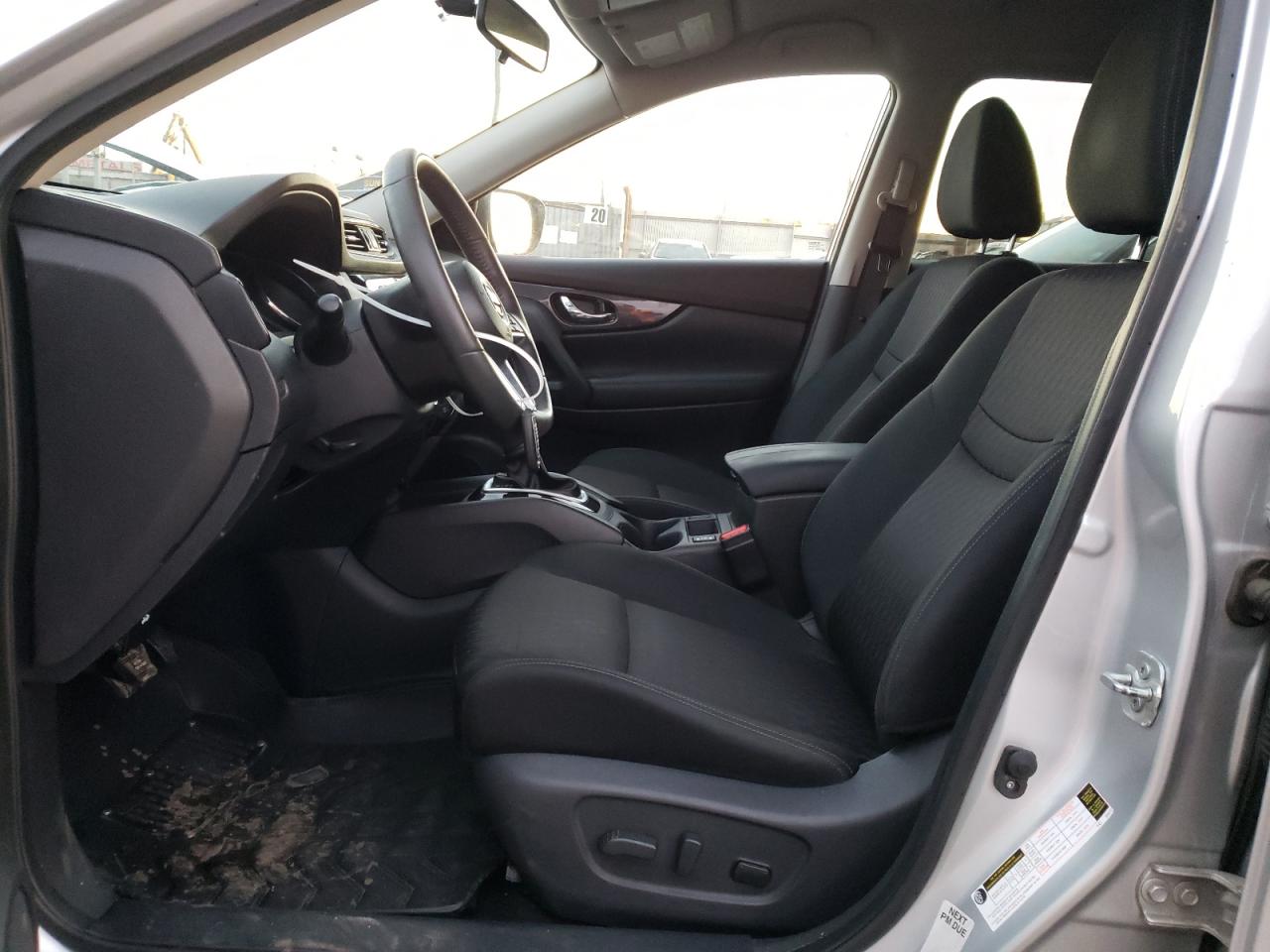 VIN: KNMAT2MTXJP569460 2018 NISSAN ROGUE