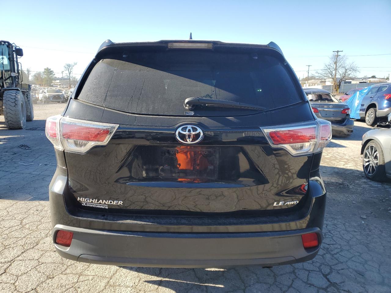 5TDBKRFH6FS191207 2015 Toyota Highlander Le