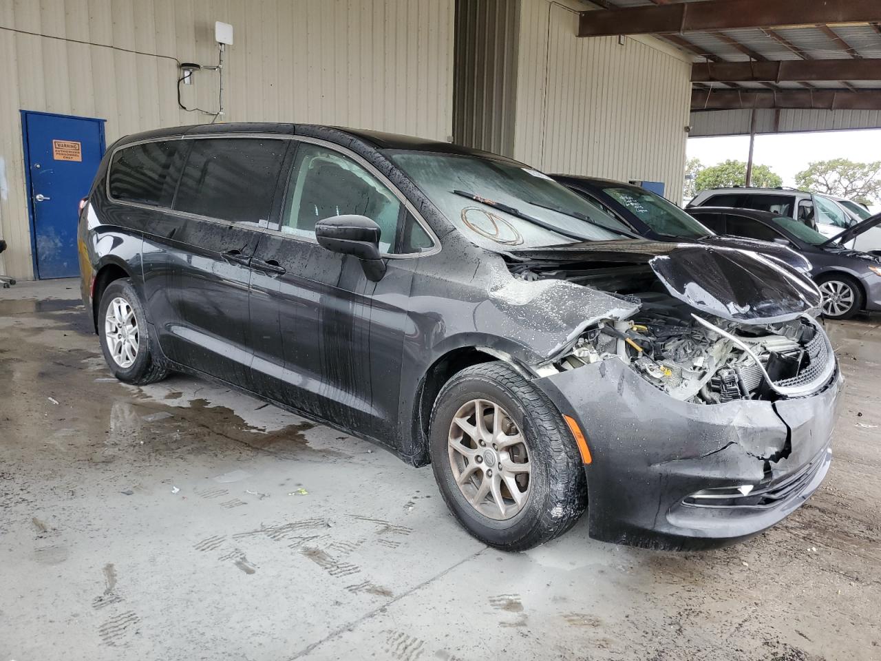 2C4RC1DG6JR130383 2018 Chrysler Pacifica Touring