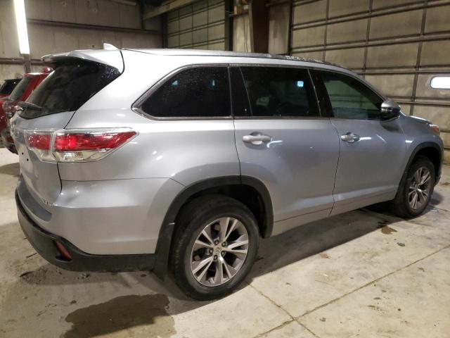 VIN 5TDJKRFHXFS219084 2015 Toyota Highlander, Xle no.3