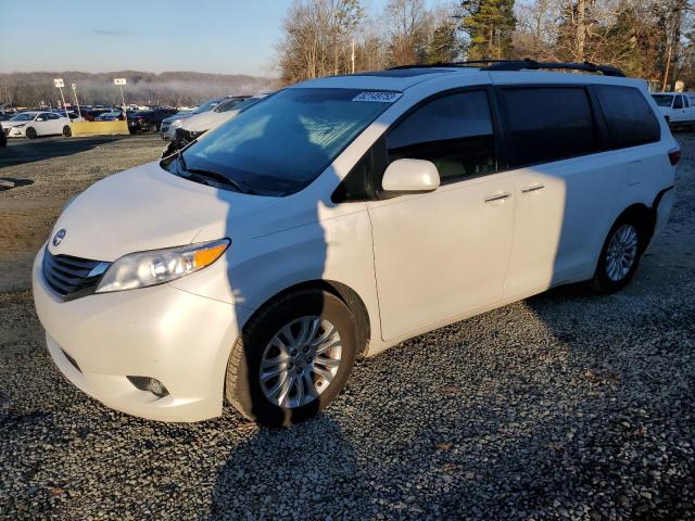 2015 Toyota Sienna XLE