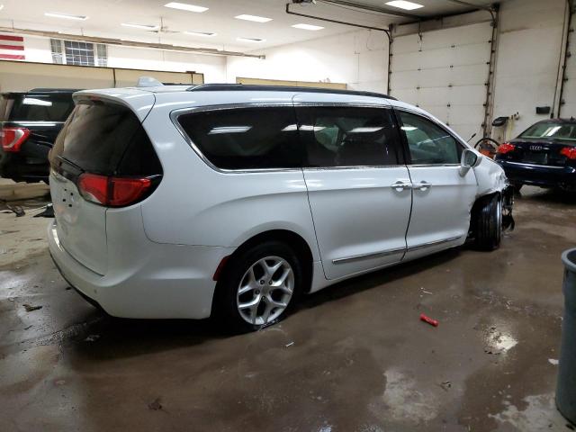 2C4RC1BG2HR552552 | 2017 CHRYSLER PACIFICA T