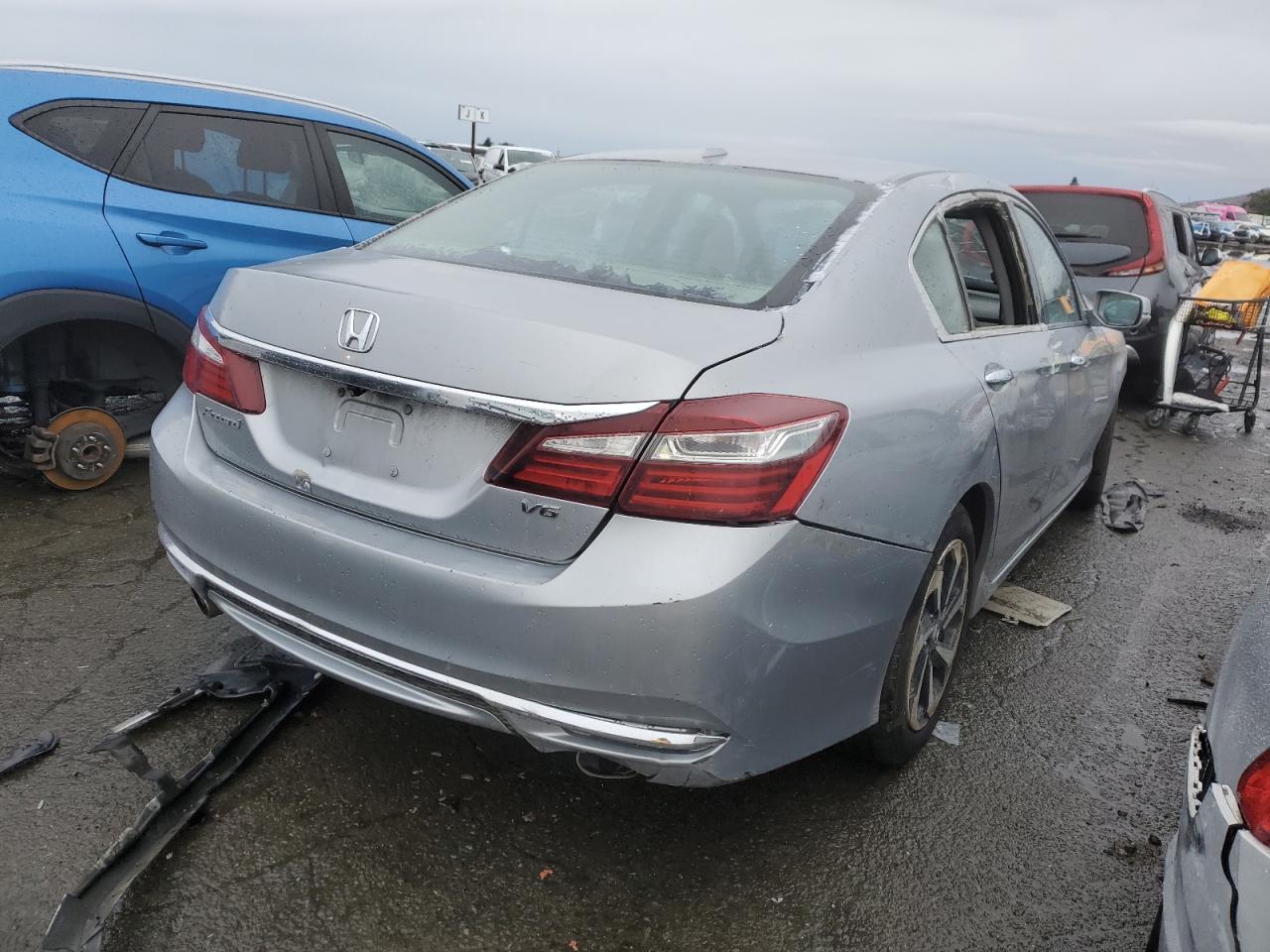 2017 Honda Accord Exl vin: 1HGCR3F03HA010847