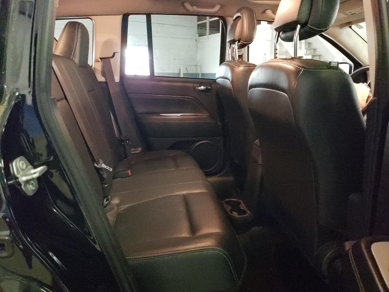 1C4NJCEA2GD803157 2016 Jeep Compass Latitude