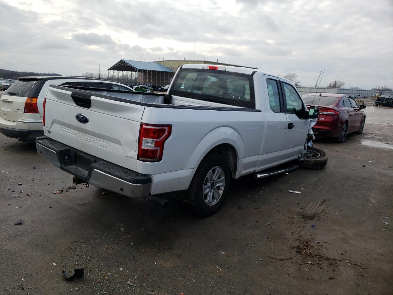 2018 Ford F150 Super Cab vin: 1FTEX1CB0JFB73603