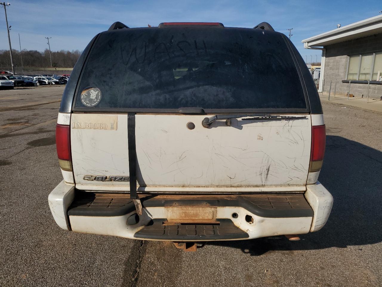 1GNDT13XX4K154014 2004 Chevrolet Blazer