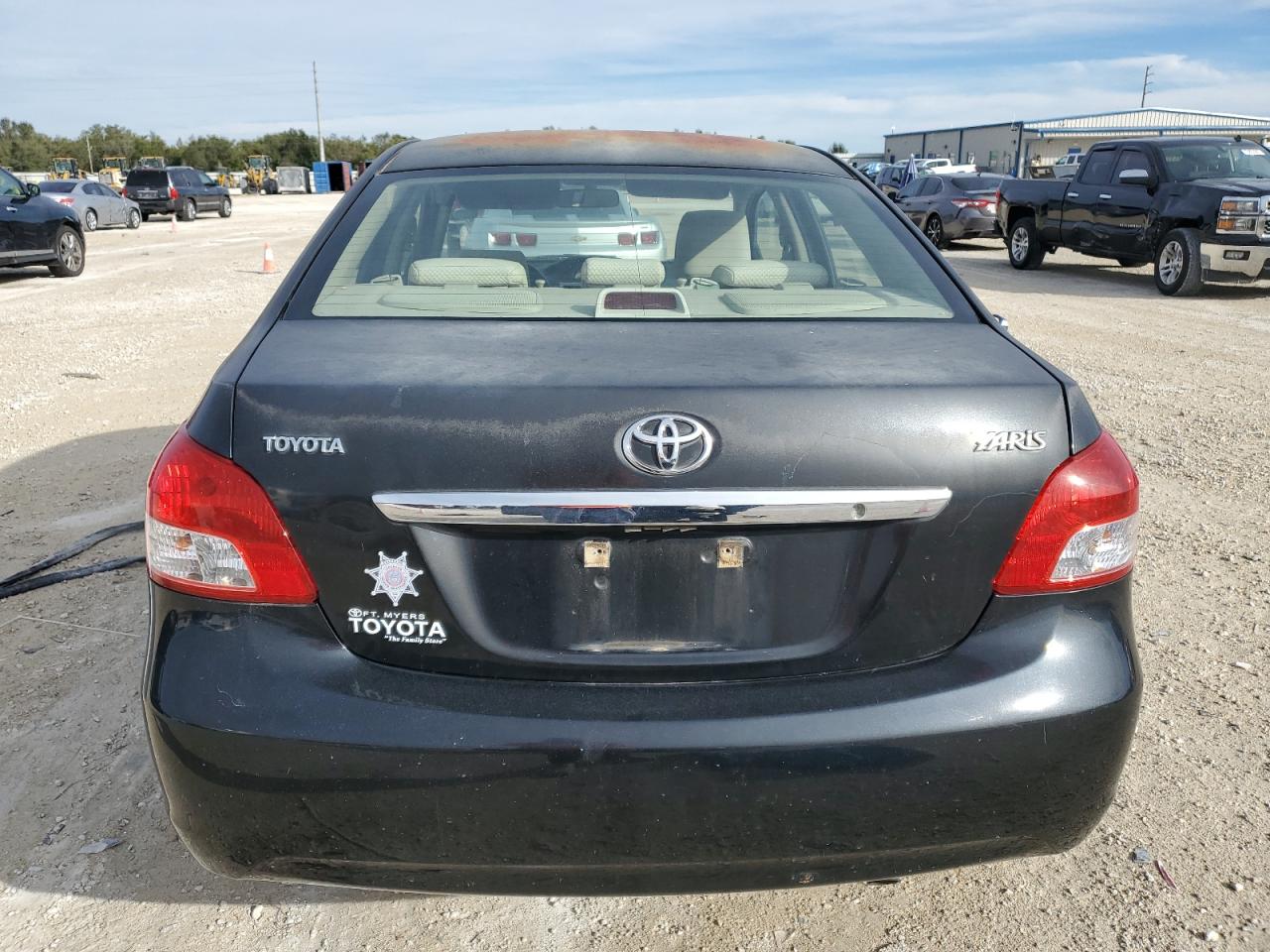 JTDBT923771029530 2007 Toyota Yaris