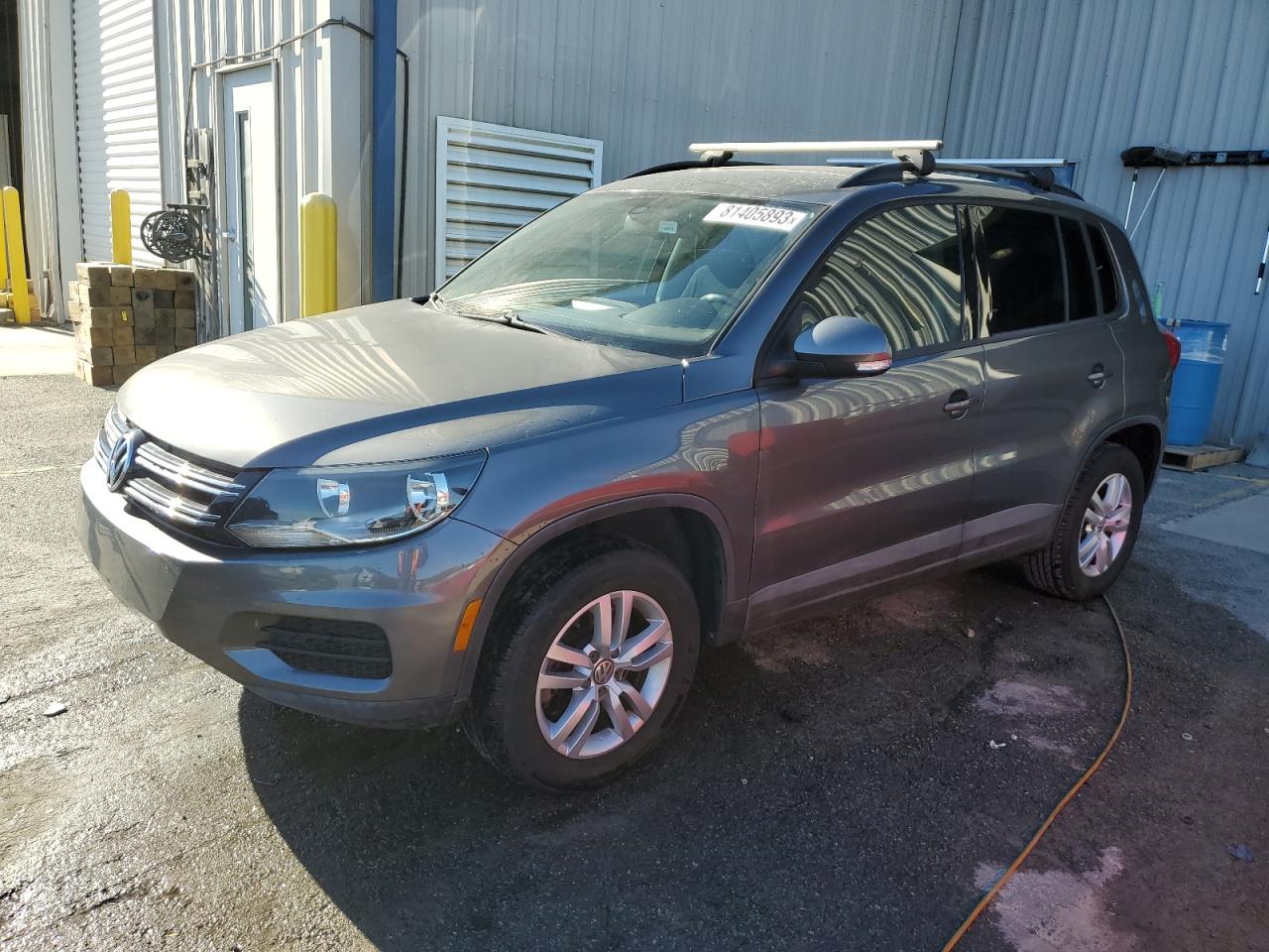 2016 Volkswagen Tiguan S vin: WVGAV7AX0GW589077