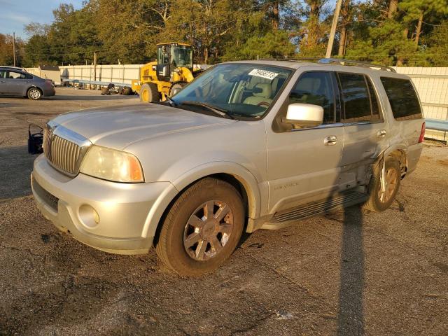 2004 Lincoln Navigator 