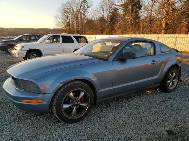 2005 Ford Mustang 