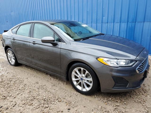 3FA6P0HD9KR104640 Ford Fusion SE 4