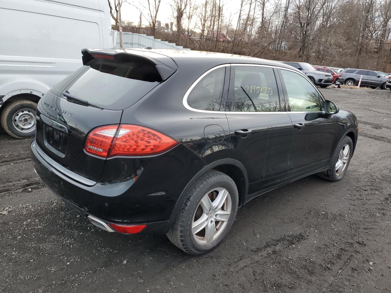 WP1AB2A27BLA44359 2011 Porsche Cayenne S