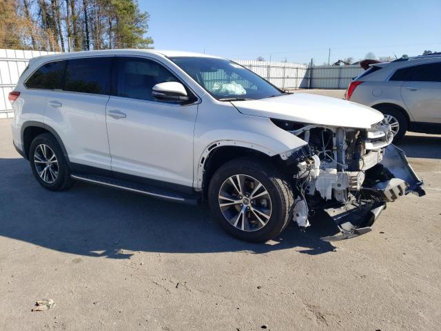 VIN 5TDZZRFH1KS350431 2019 Toyota Highlander, LE no.4