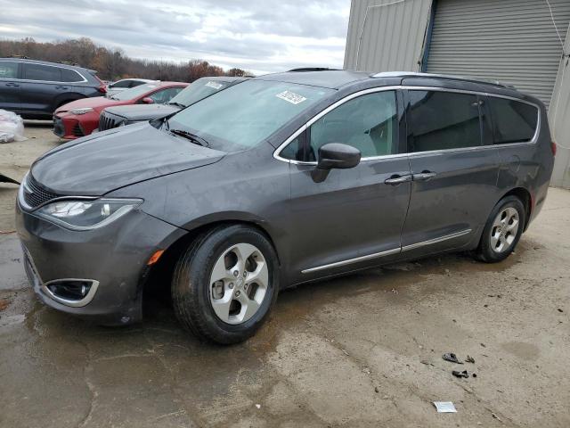 2017 Chrysler Pacifica Touring L Plus