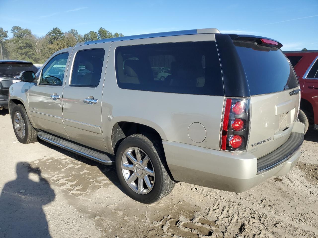 1GKS2MEF6DR209613 2013 GMC Yukon Xl Denali