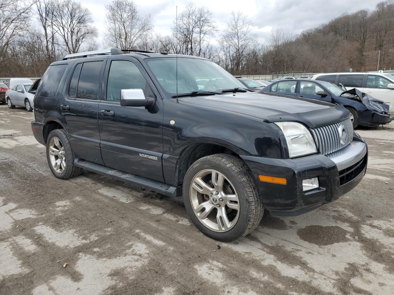 4M2EU48898UJ18221 2008 Mercury Mountaineer Premier