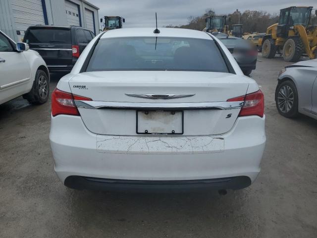 2014 Chrysler 200 Touring VIN: 1C3CCBBB6EN152667 Lot: 79453373