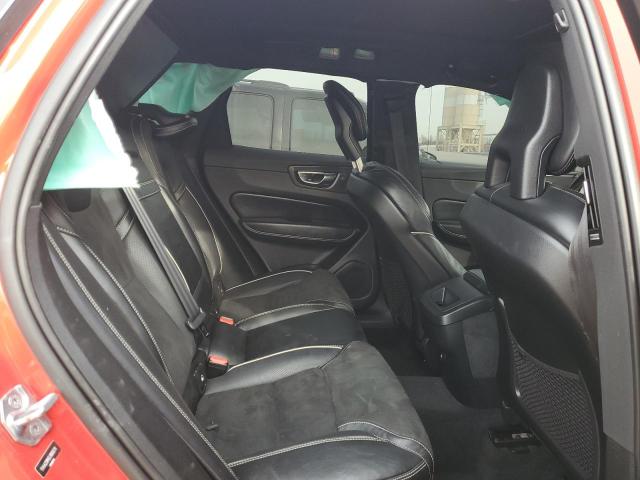 2018 VOLVO XC60 T6 R- YV4A22RM3J1089278