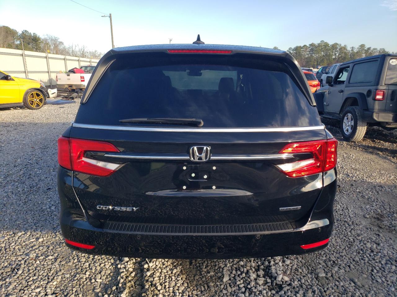 2022 Honda Odyssey Touring vin: 5FNRL6H81NB014798