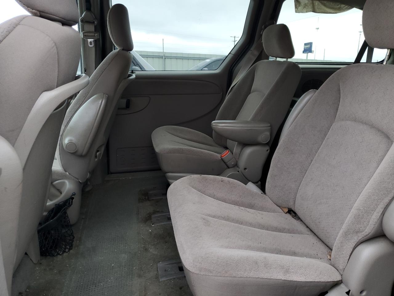 2B4GP44312R744864 2002 Dodge Grand Caravan Sport