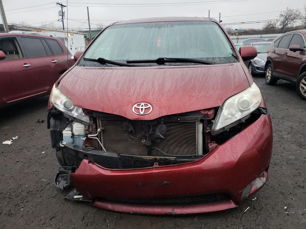 5TDDK3DCXBS006695 2011 Toyota Sienna Xle