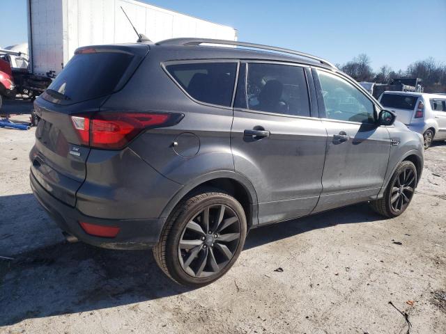 VIN 1FMCU0GD7KUC23122 2019 FORD ESCAPE no.3