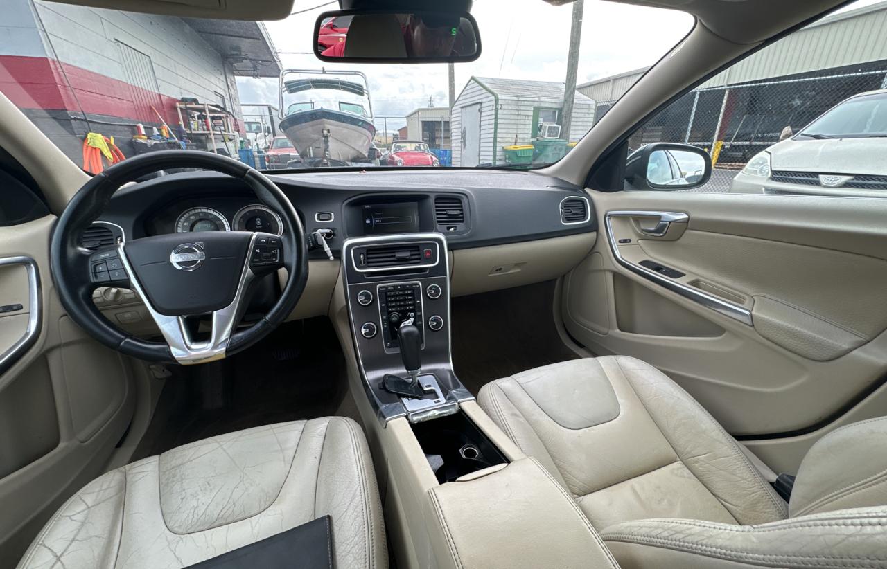 yv1622fs8c2130944 YV1622FS8C2130944 2012 Volvo S60 T5