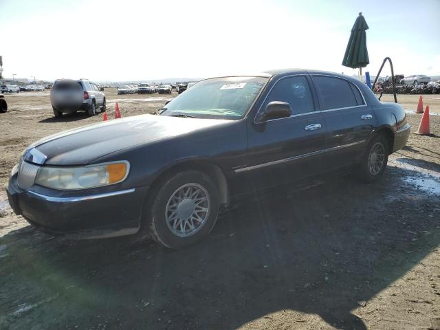 2000 Lincoln Town Car Signature