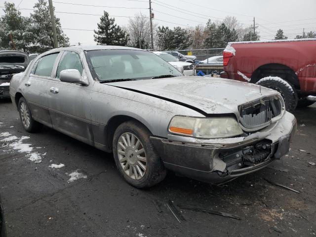 1LNHM82W63Y602524 | 2003 Lincoln town car signature