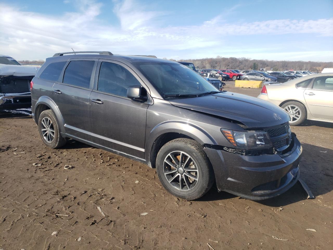 2018 Dodge Journey Se vin: 3C4PDCABXJT158404