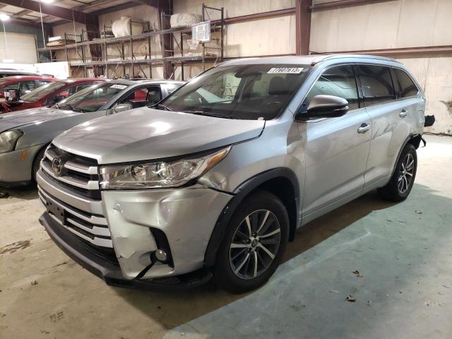 2017 Toyota Highlander SE