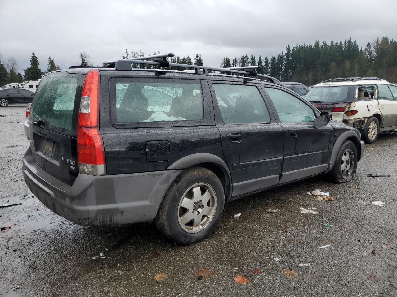 Lot #2979750776 2002 VOLVO V70 XC