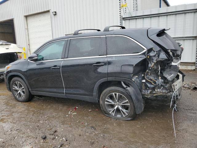 VIN 5TDZARFH5KS044341 2019 Toyota Highlander, LE no.2