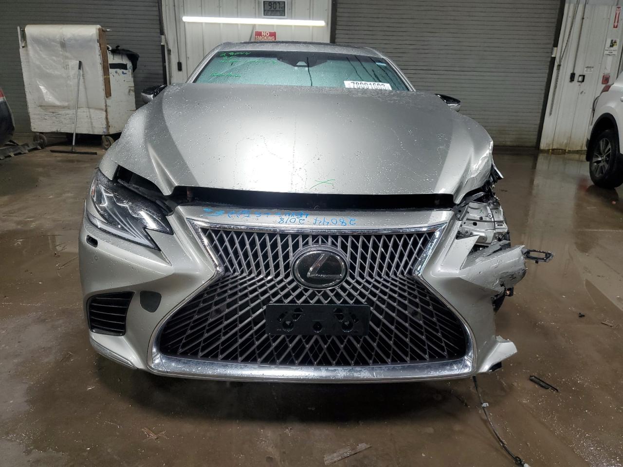 2018 Lexus Ls 500 Base vin: JTHC51FF1J5003427